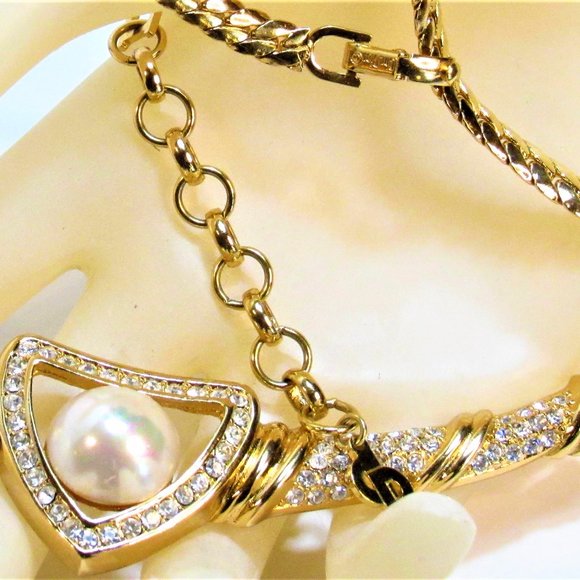 Vintage Dior Faux Pearl Pave Necklace and Earring - Picture 4 of 10